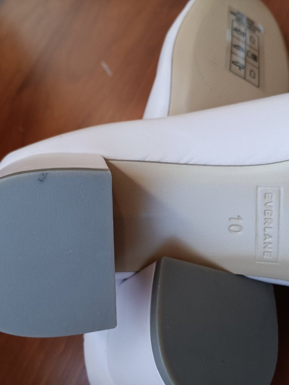 NWT Everlane The Day Heel Light Taupe Size 10 - Picture 7 of 9